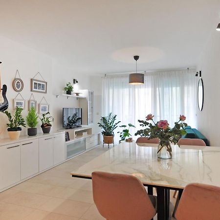 Family Apartment Noel - Омиш Экстерьер фото