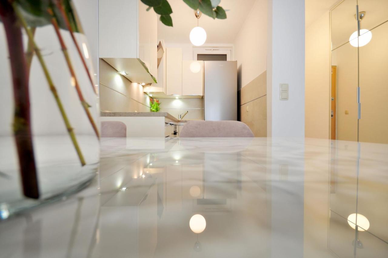 Family Apartment Noel - Омиш Экстерьер фото