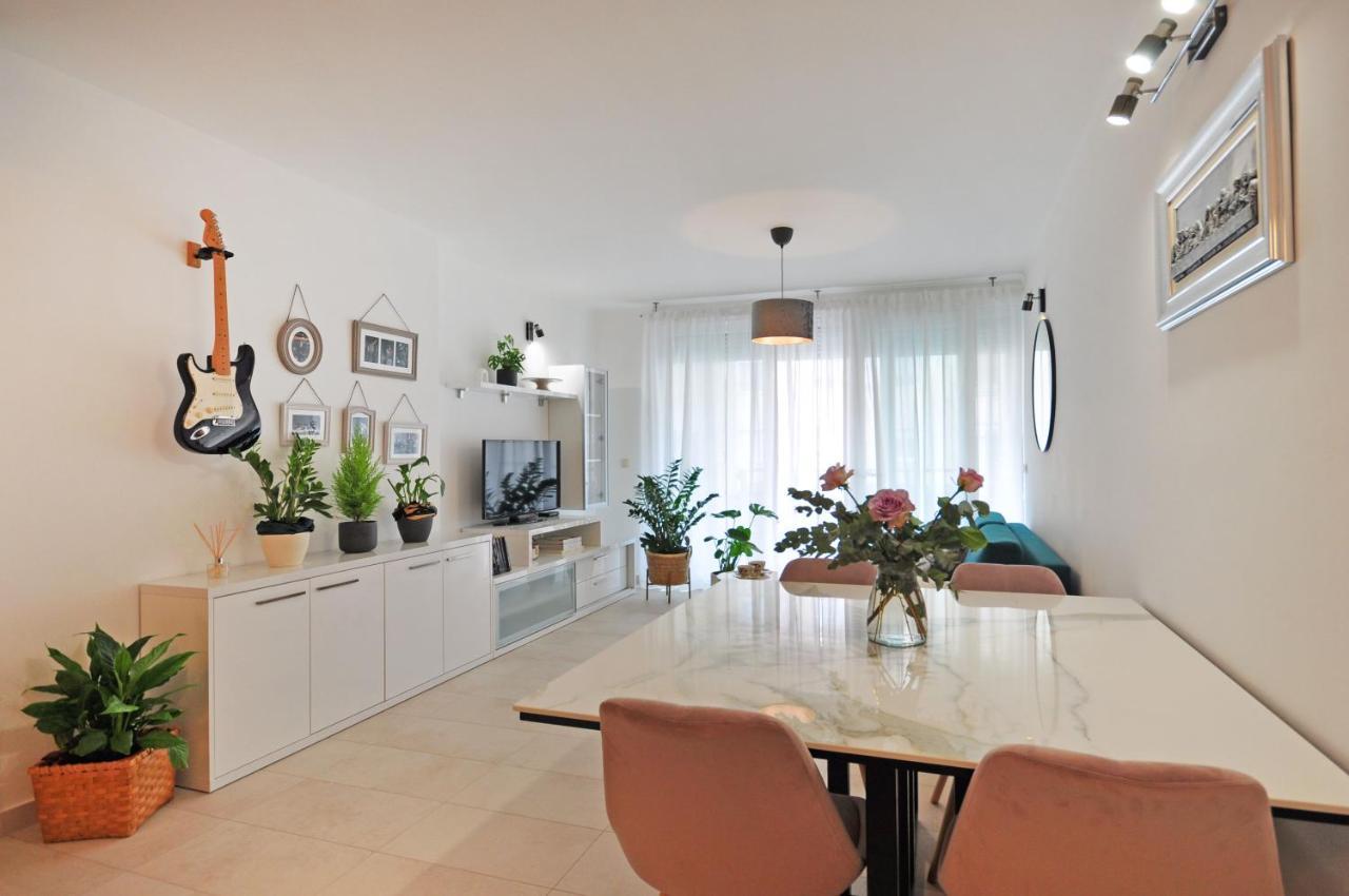 Family Apartment Noel - Омиш Экстерьер фото