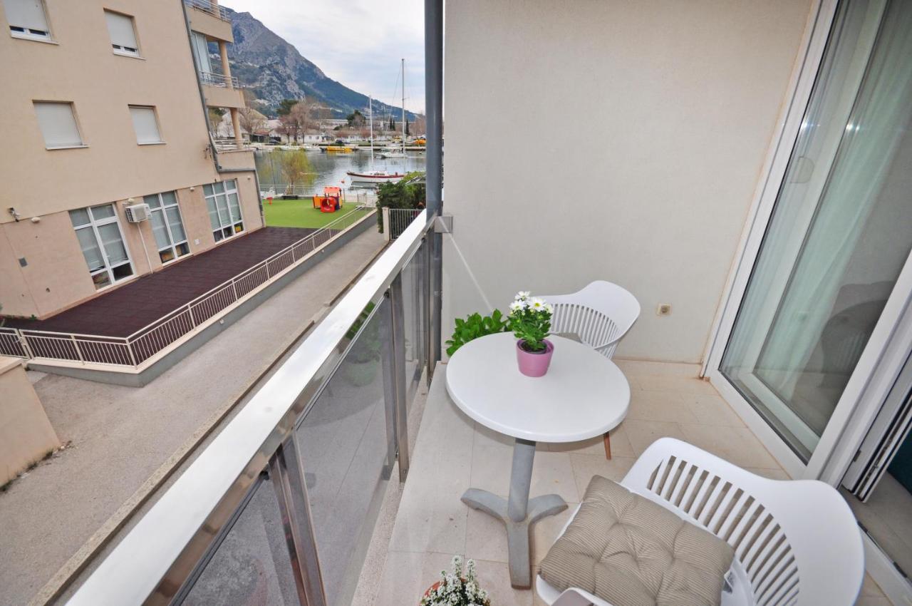 Family Apartment Noel - Омиш Экстерьер фото