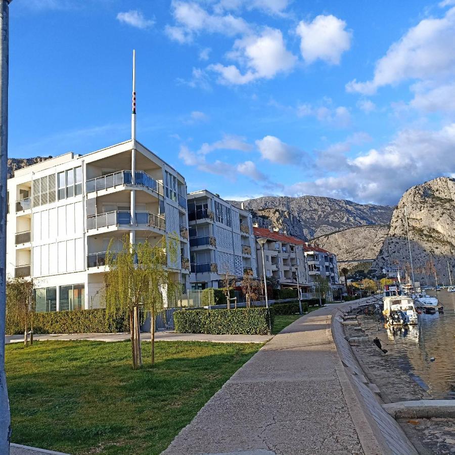 Family Apartment Noel - Омиш Экстерьер фото